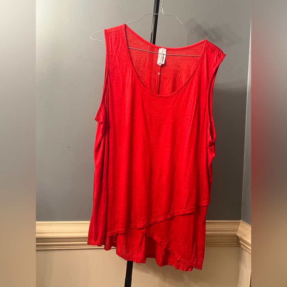 Discreet Vibrant Red Women's Tank Top 3X‎